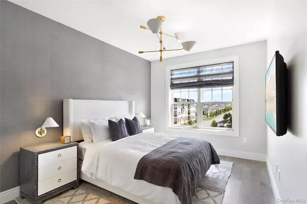 Westbury, NY 11590,990 Corporate DR #431