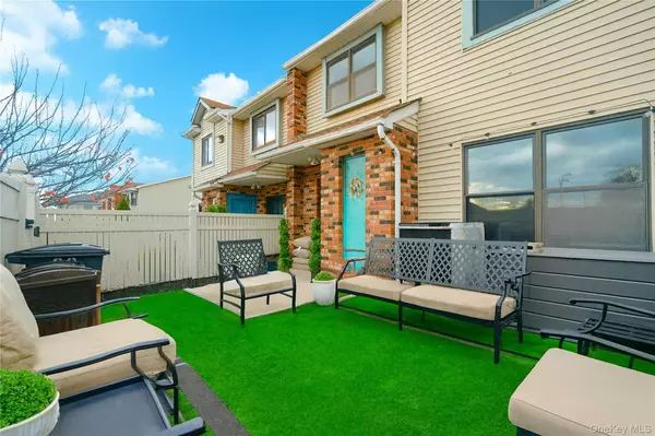 Staten Island, NY 10314,68 Gina CT