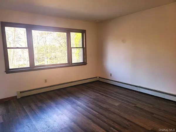 Hyde Park, NY 12538,1022 Violet AVE #Apt A