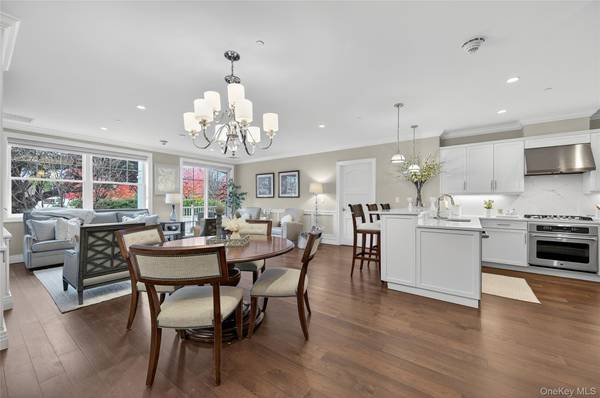 Garden City, NY 11530,301 Franklin AVE #114