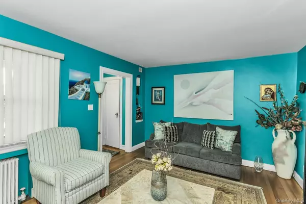 Valley Stream, NY 11580,33 Cleveland ST