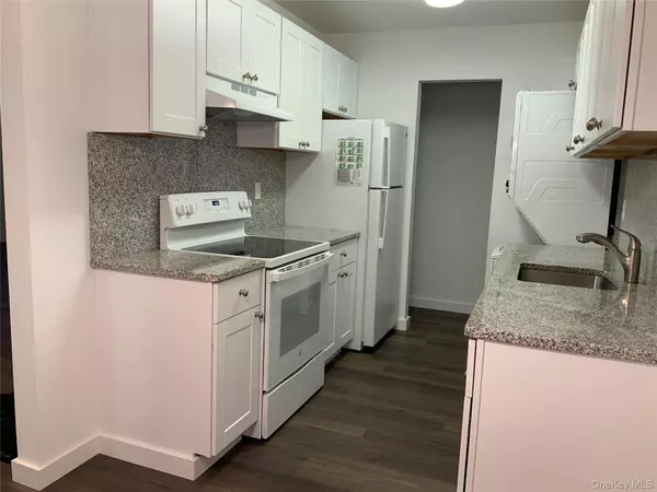 Saint James, NY 11780,401 Cabot CT