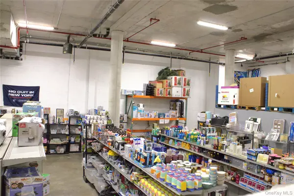 3637 31st ST, Astoria, NY 11106