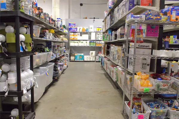 Astoria, NY 11106,3637 31st ST