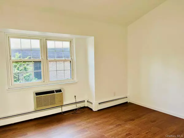 Bayside, NY 11364,232-10 Horace Harding EXPY #2Fl