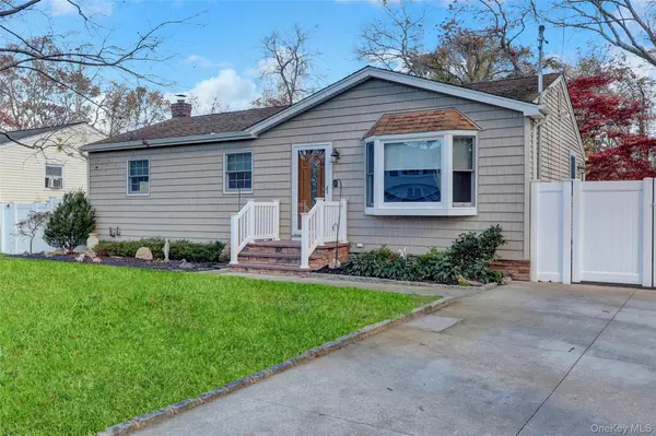 Rocky Point, NY 11778,5 Zenith RD