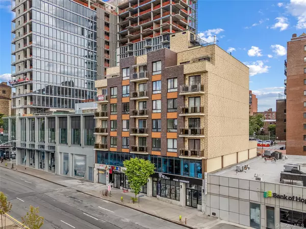 Flushing, NY 11354,138-12 Northern BLVD #3C