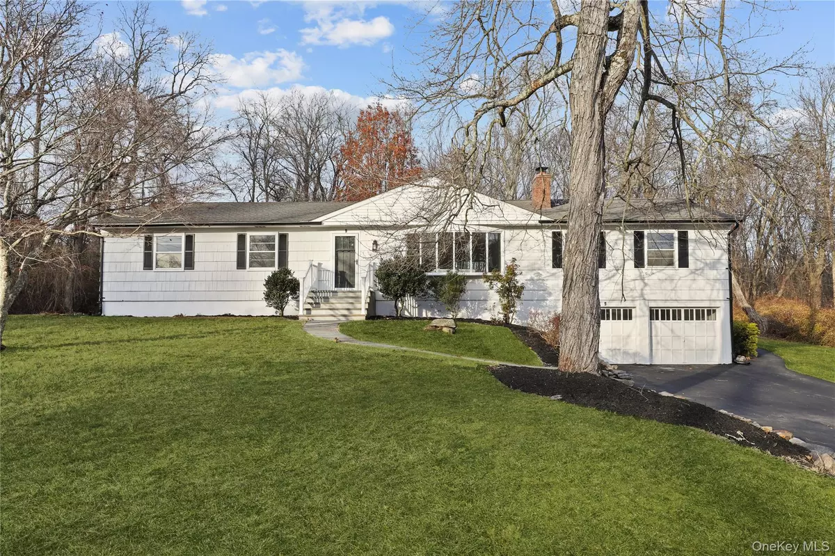Brewster, NY 10509,9 Seven Oaks LN
