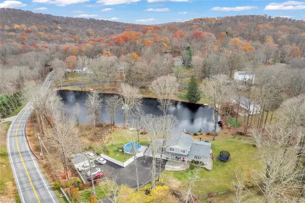 Putnam Valley, NY 10579,297 Church RD