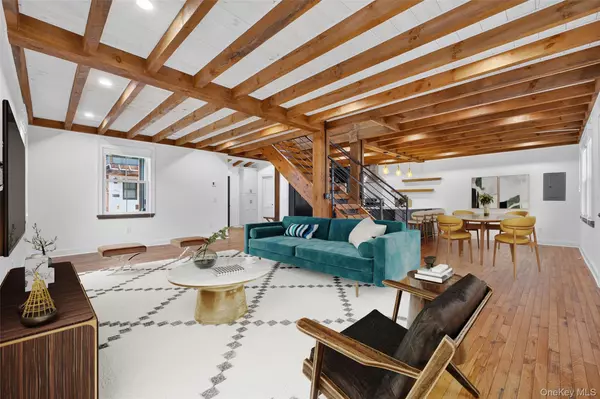 Beacon, NY 12508,52 Ackerman ST