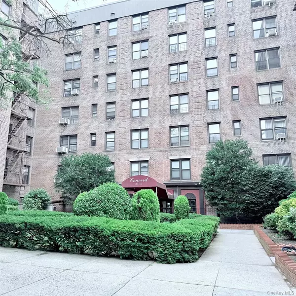 83-15 98 ST #3K, Woodhaven, NY 11421