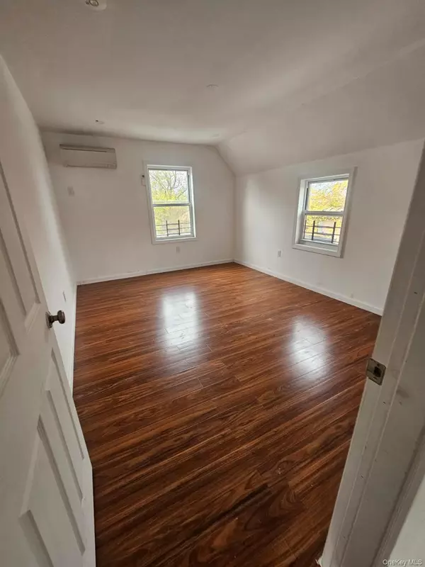 Bronx, NY 10463,3141 Kingsbridge TER #2