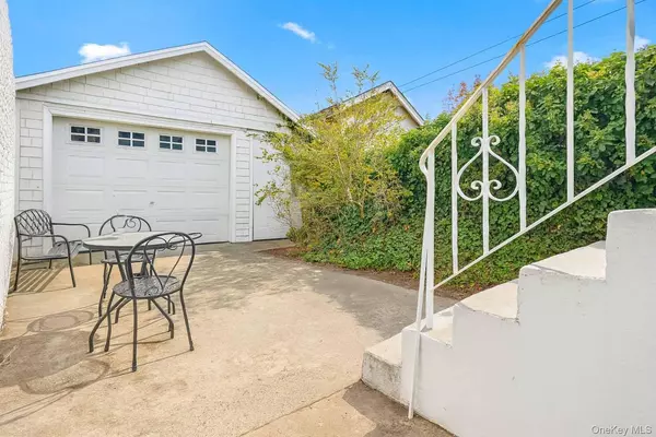 Maspeth, NY 11378,62-63 60th DR