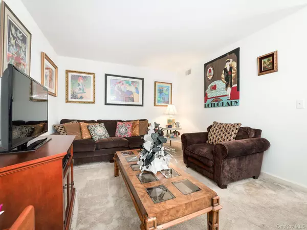 New City, NY 10956,2 Windsor CIR