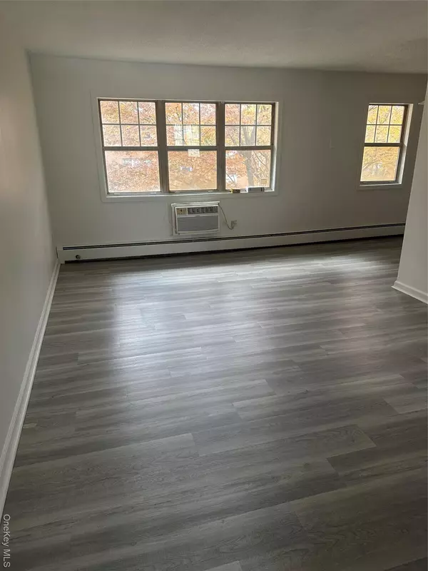 Newburgh, NY 12550,603 Barclay MNR #6C