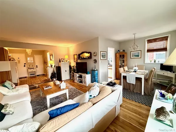 East Rockaway, NY 11518,280 Atlantic AVE #232