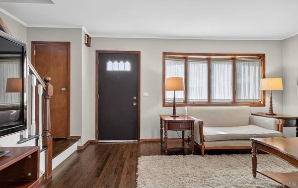 Plainview, NY 11803,58 Virginia AVE