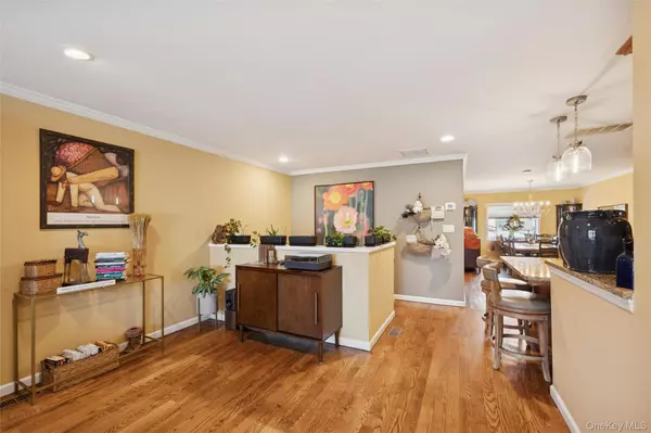 Long Beach, NY 11561,157 Monroe BLVD