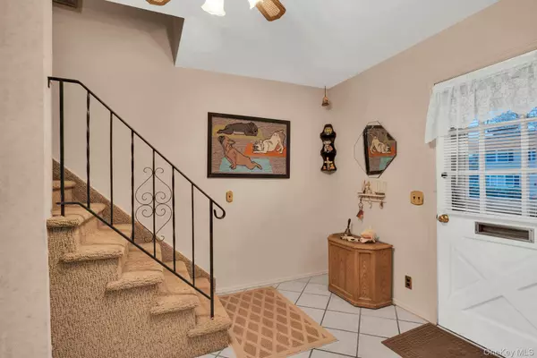 East Northport, NY 11731,606 7th AVE