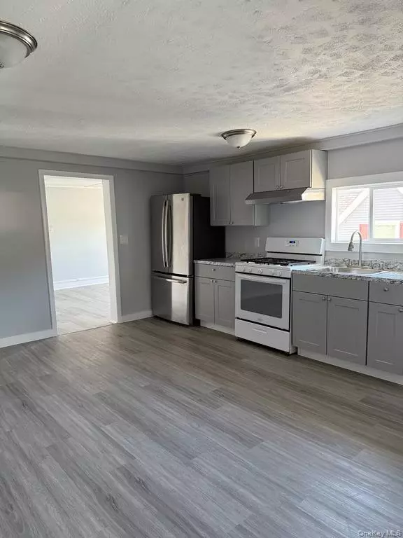 Port Jervis, NY 12771,14 Glass ST