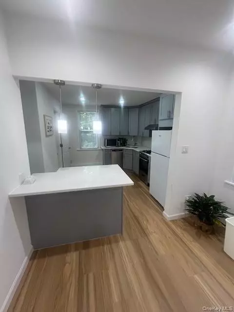 30 Grace ST #3, Oyster Bay, NY 11771