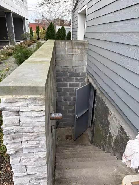 Farmingdale, NY 11735,155A Main ST