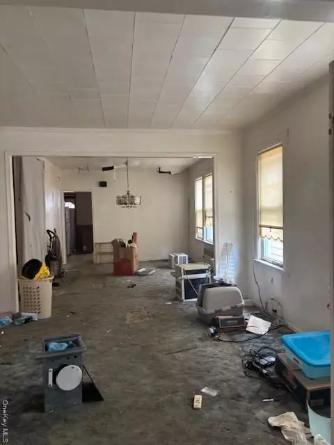 Richmond Hill S., NY 11419,10431 113th ST