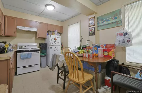 White Plains, NY 10603,91 Ferris AVE