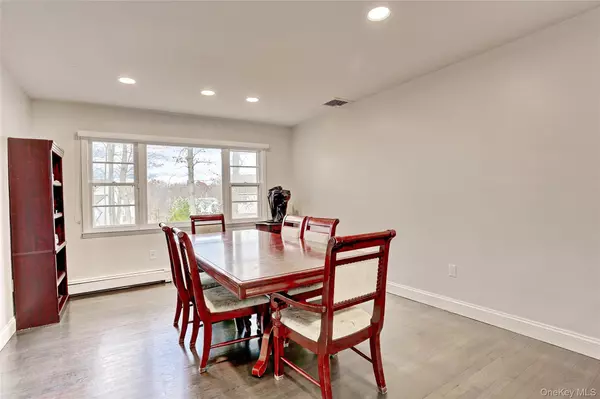 Chestnut Ridge, NY 10977,7 Hawk ST