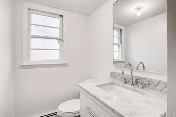 Chestnut Ridge, NY 10977,7 Hawk ST