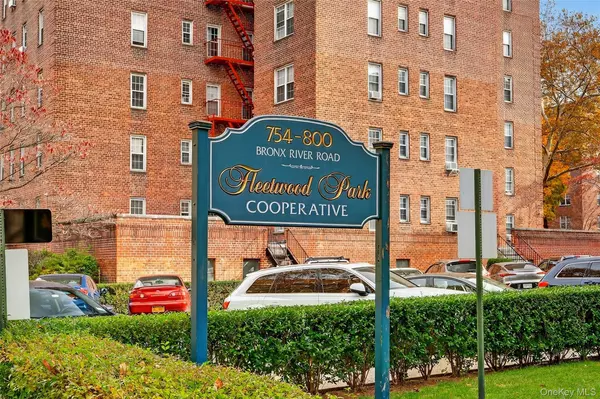 Yonkers, NY 10708,770 Bronx River #A36
