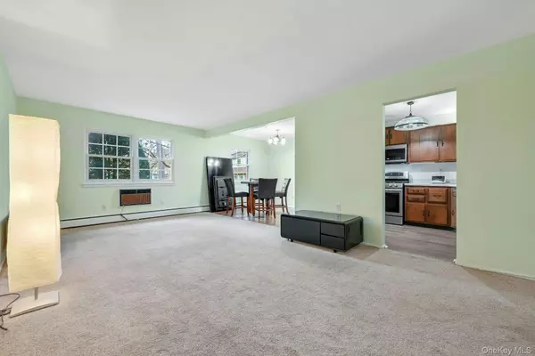 Suffern, NY 10901,66 Parkside DR #66