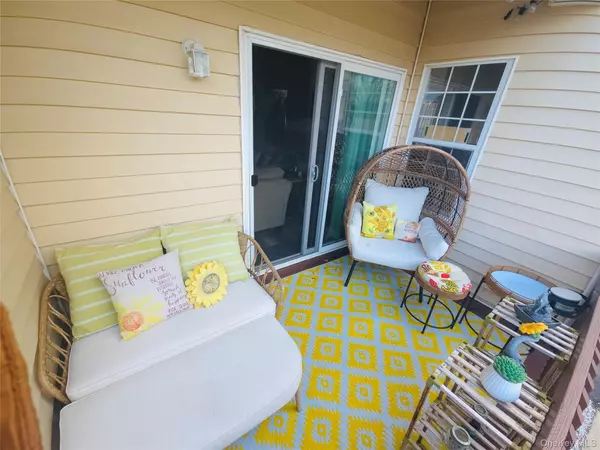 Chester, NY 10918,2812 Whispering HLS