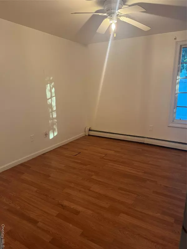 Central Islip, NY 11722,98 Casement AVE