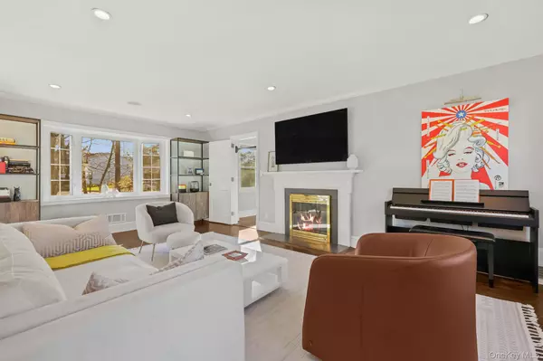 Scarsdale, NY 10583,112 Clarence RD