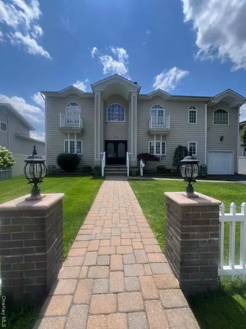 North Bellmore, NY 11710,2548 Columbus AVE