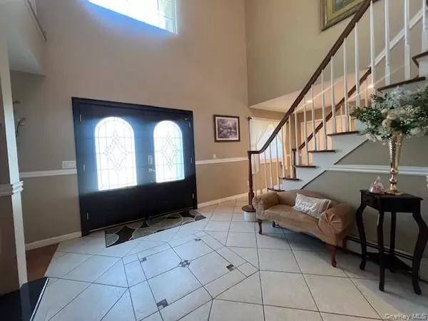 North Bellmore, NY 11710,2548 Columbus AVE