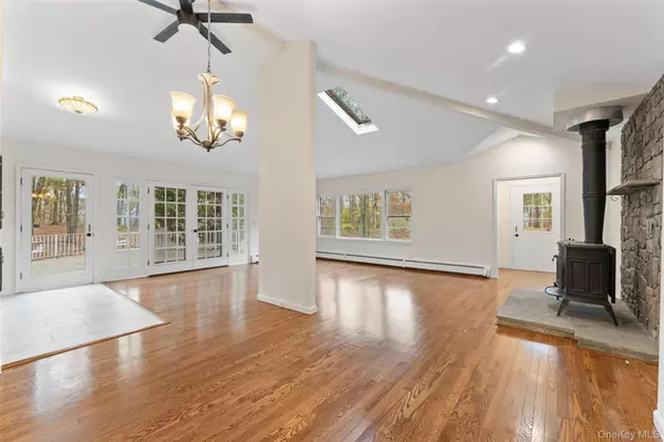 Mahopac, NY 10541,54-58 De Liso LN #54