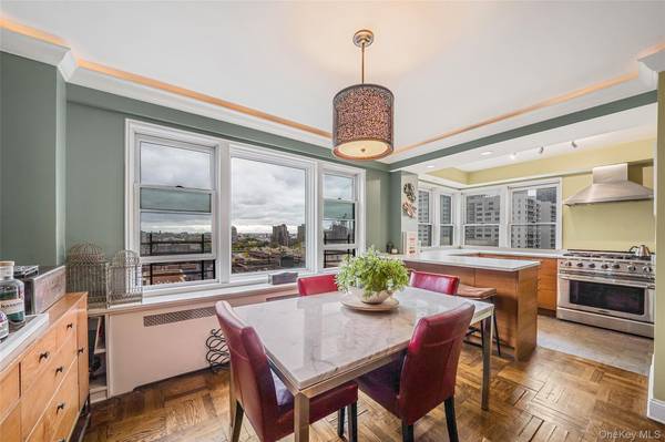 New York (manhattan), NY 10075,460 E 79th ST #11DE