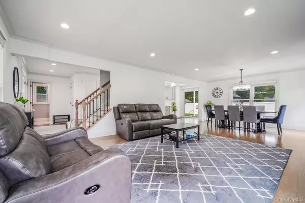 Saint James, NY 11780,120 4th ST