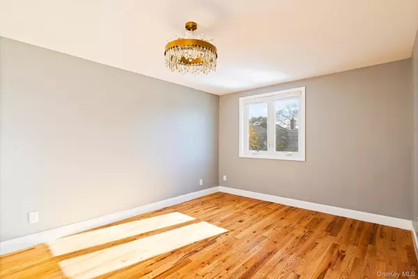 Kew Garden Hills, NY 11367,144-14 68th AVE