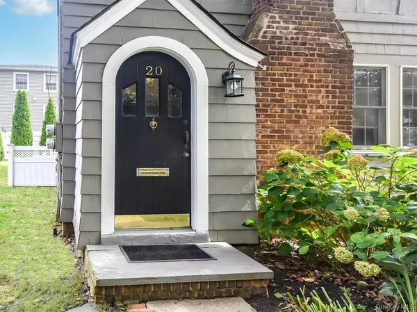 Port Washington, NY 11050,20 Oldwood RD #1st Floor