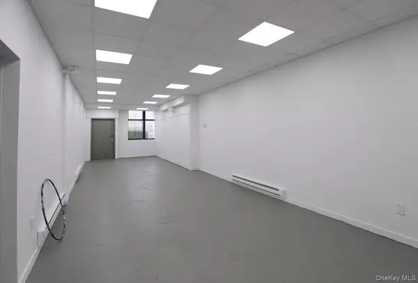 Astoria, NY 11106,36-35 36 ST #1FL