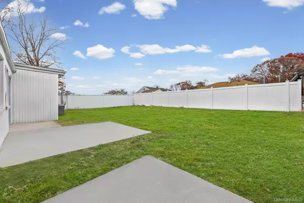 West Hempstead, NY 11552,312 Coventry RD