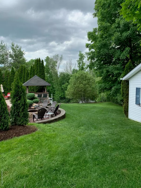 Monroe, NY 10950,18 Peterson RD