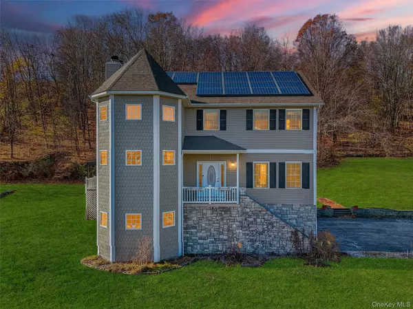 Marlboro, NY 12542,237 Lattintown RD