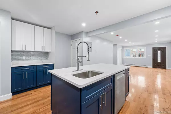 South Ozone Park, NY 11436,14235 Sutter AVE