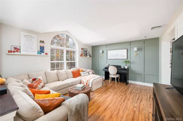 Fishkill, NY 12524,95 Osborne Hill RD