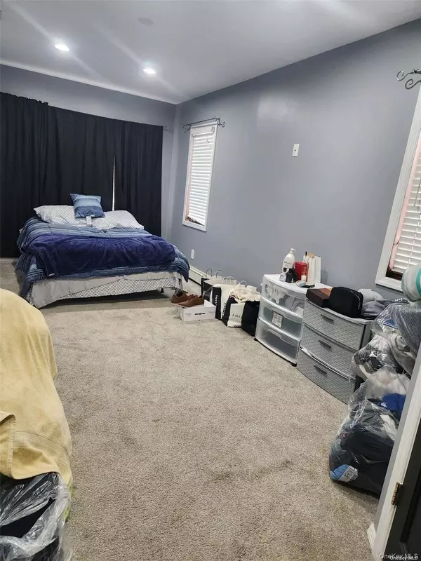 West Babylon, NY 11704,1504 3rd ST