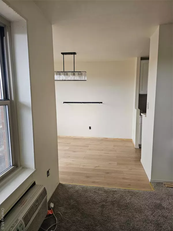 Hempstead, NY 11550,20 Wendell ST